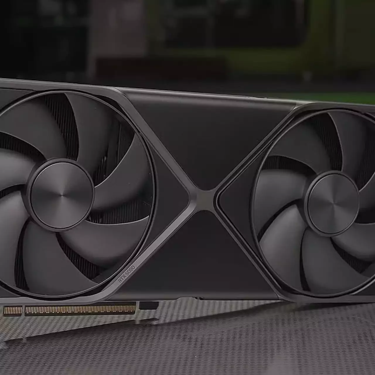 Независимое тестирование RTX 5060 — прогресс есть, но память подводит
