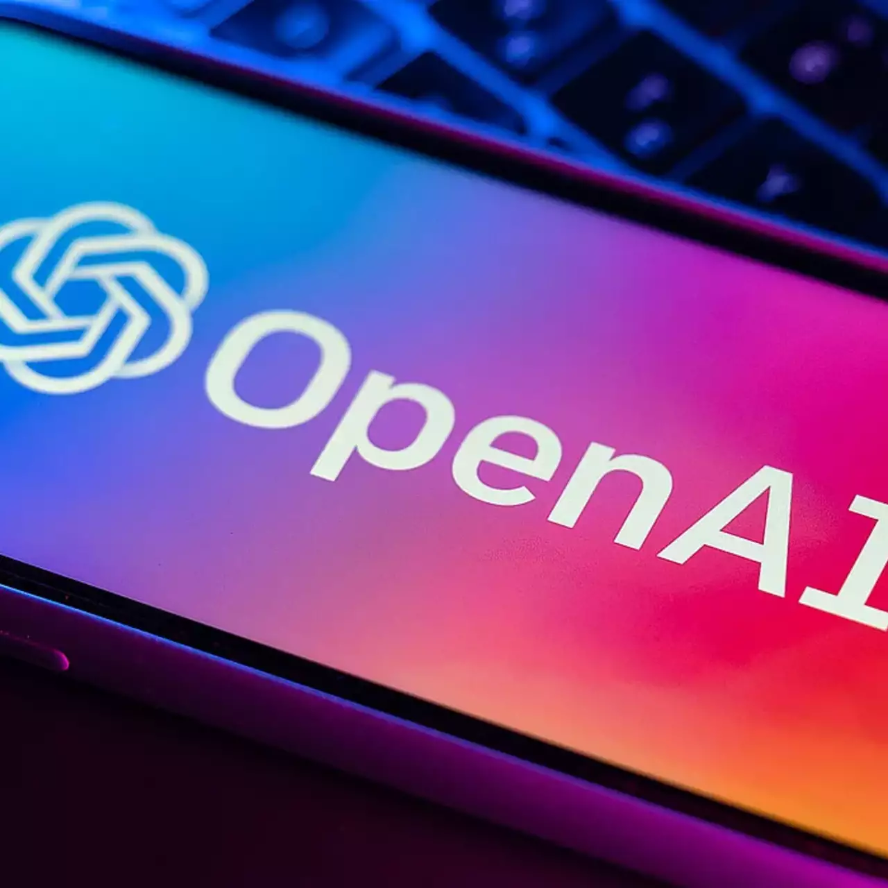 Глобальный сбой OpenAI: ChatGPT, Sora и API недоступны для пользователей по всему миру