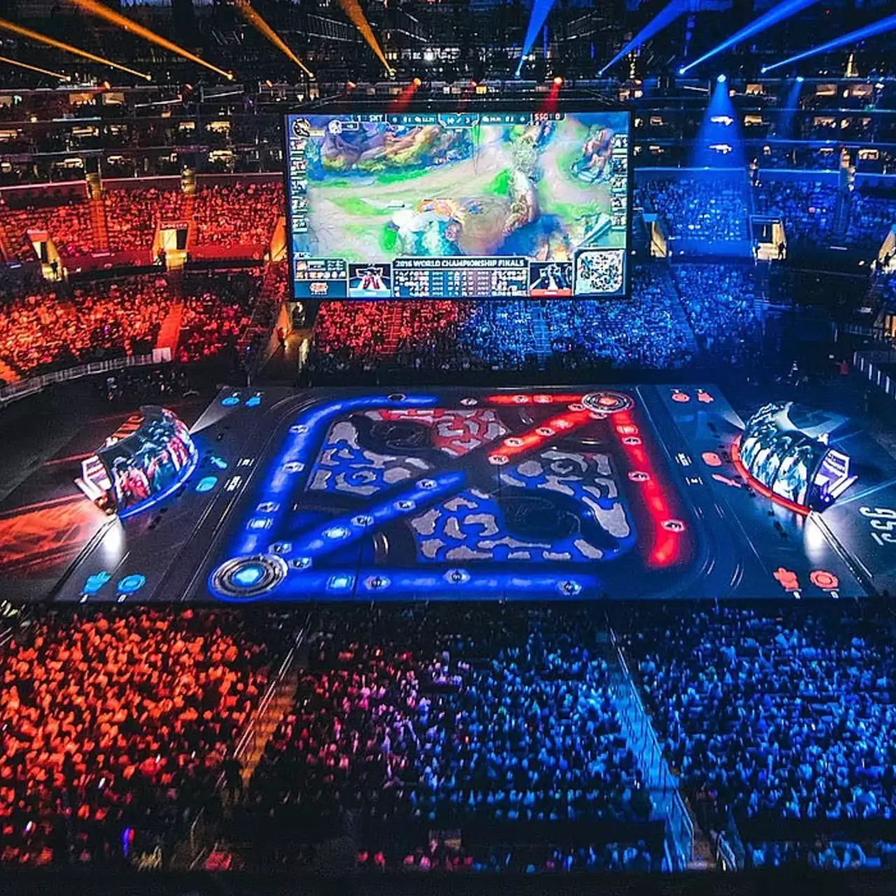 Разные миры — одна сцена: как Dota и CS делят киберспорт Разные миры — одна сцена: как Dota и CS делят киберспорт