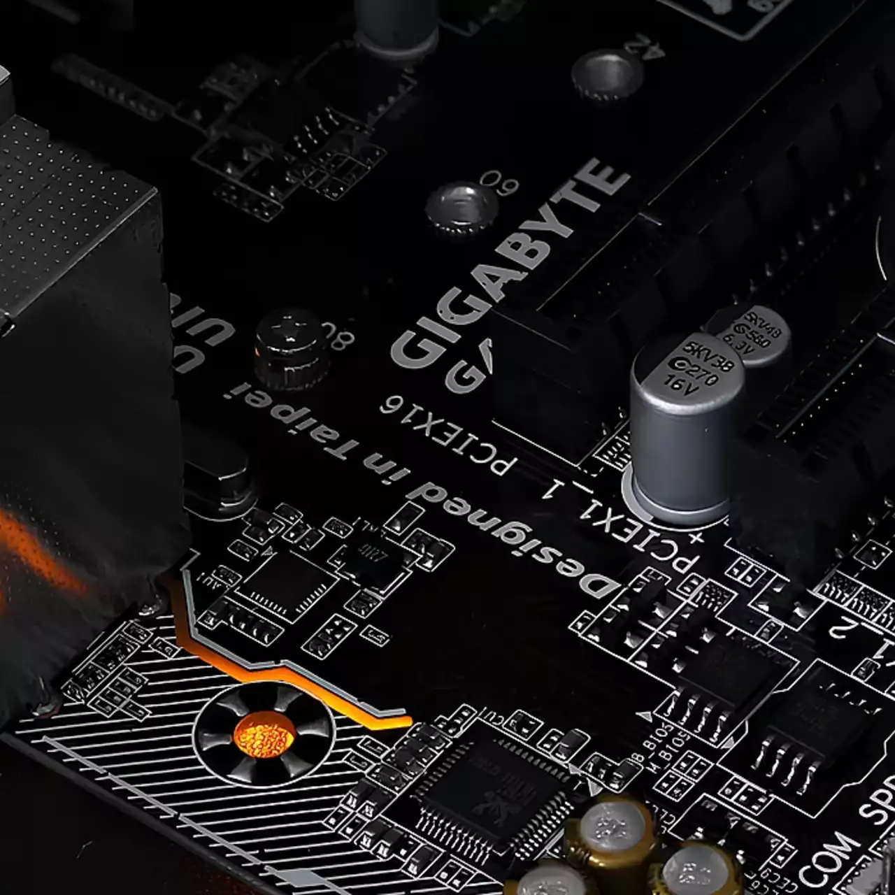 Владельцам Gigabyte: новое обновление RGB может «убить» материнскую плату Владельцам Gigabyte: новое обновление RGB может «убить» материнскую плату