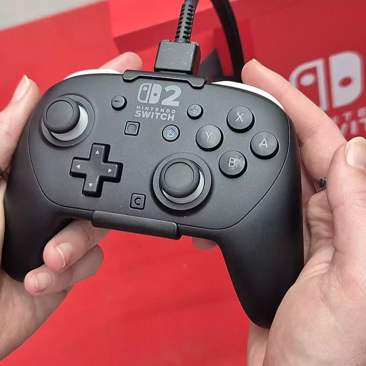 Nintendo Switch 2 Pro Controller — худший геймпад для Switch 2 по версии iFixit