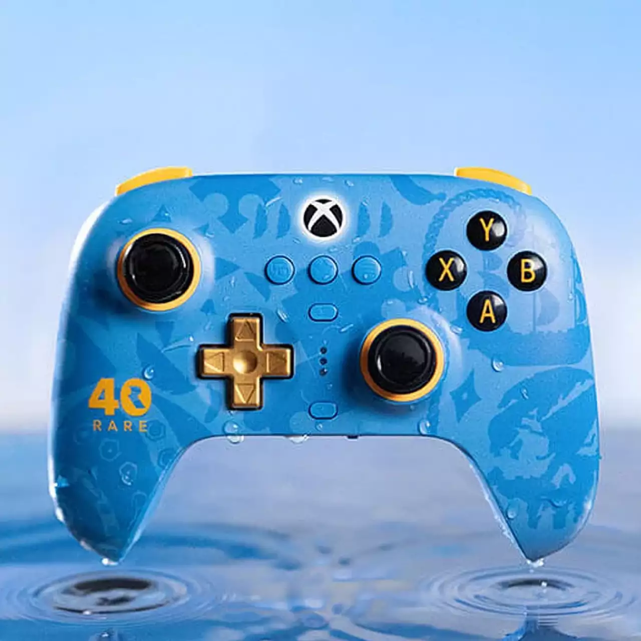 8BitDo выпустила уникальный геймпад в честь 40-летия Rare