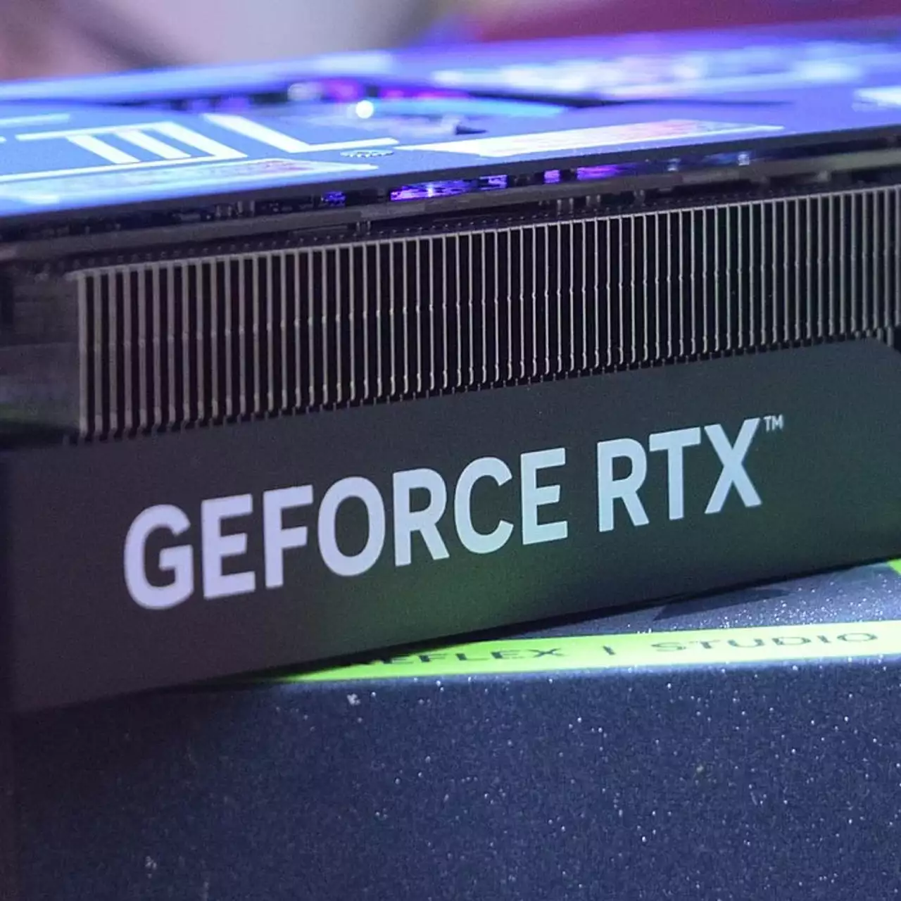 Представлена RTX 5090D V2 с урезанной памятью для китайского рынка Представлена RTX 5090D V2 с урезанной памятью для китайского рынка