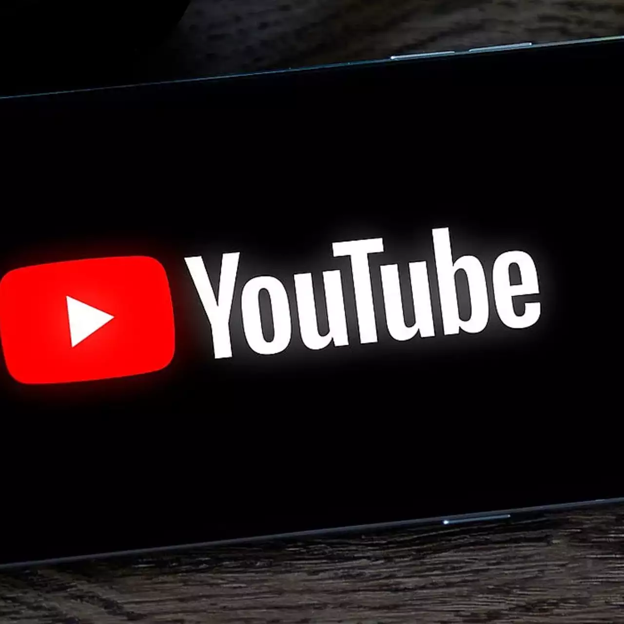 YouTube обновил прямые трансляции: представлены одновременный эфир в двух форматах и мини-игры