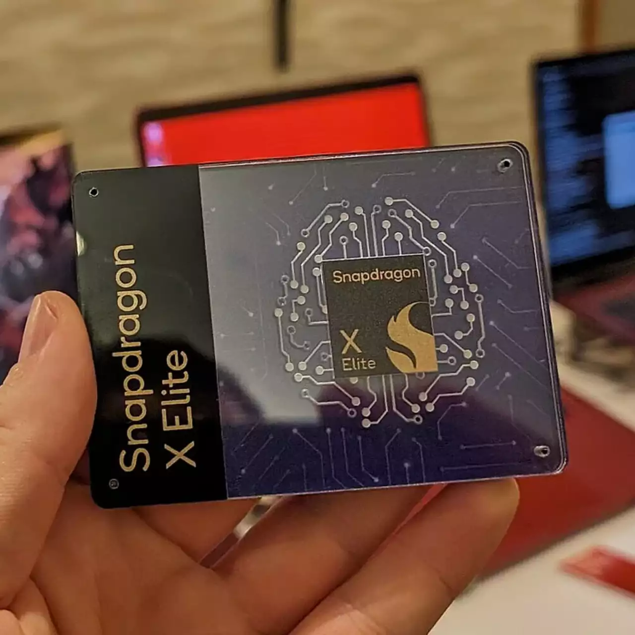 Qualcomm анонсировала Snapdragon X2 Elite: ноутбуки с ИИ-чипом на 80 TOPS и батареей на несколько дней Qualcomm анонсировала Snapdragon X2 Elite: ноутбуки с ИИ-чипом на 80 TOPS и батареей на несколько дней