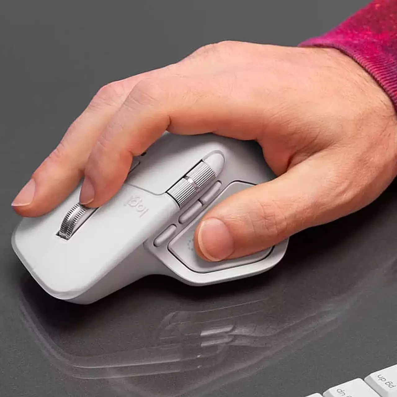 Logitech официально представила мышь MX Master 4