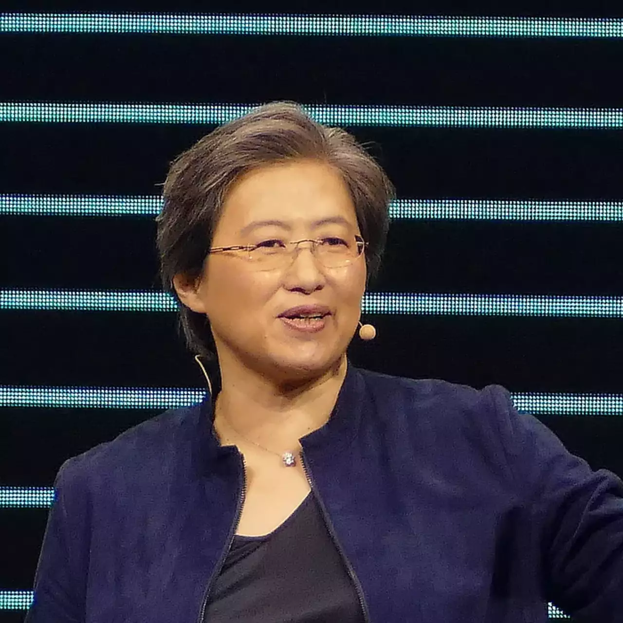 Глава AMD прокомментировала слухи о партнерстве с Intel