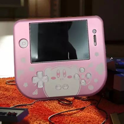 Энтузиаст превратил iPhone 4S в карманную ретро-приставку