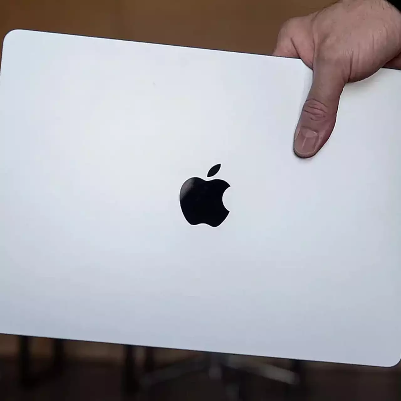 Borderlands 4 на MacBook Air M4: тест показал всего 10 FPS