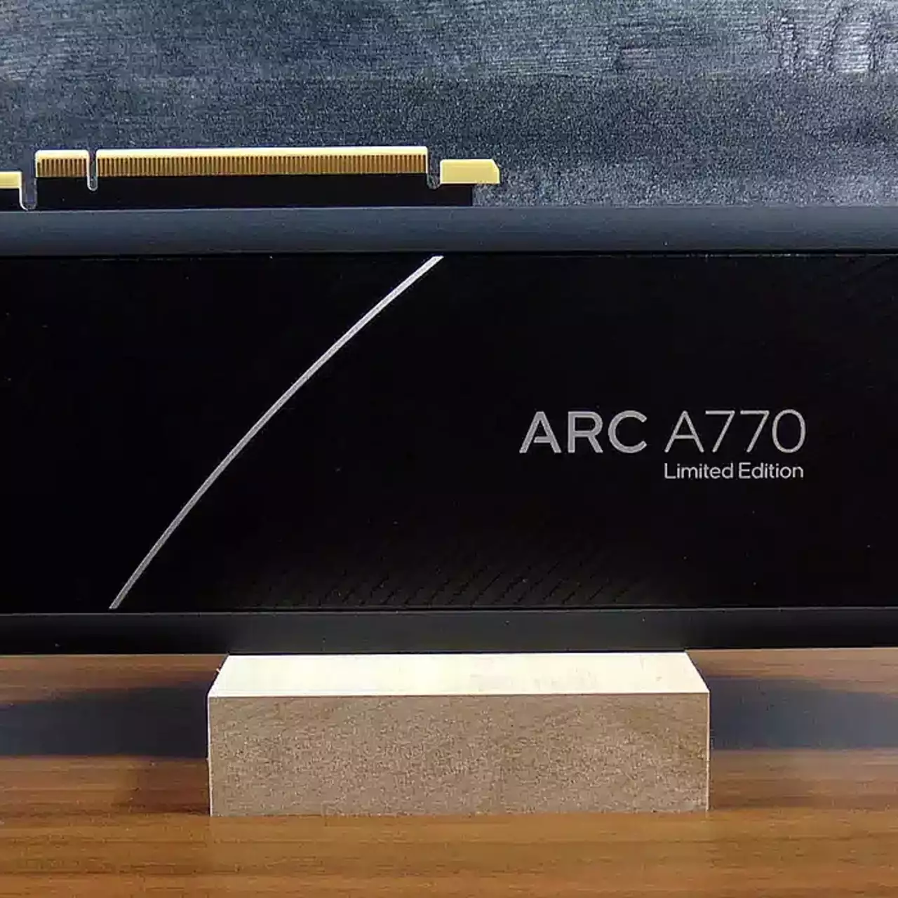 Intel ARC A770 в 2025: достойный вариант для игры в Full HD Intel ARC A770 в 2025: достойный вариант для игры в Full HD