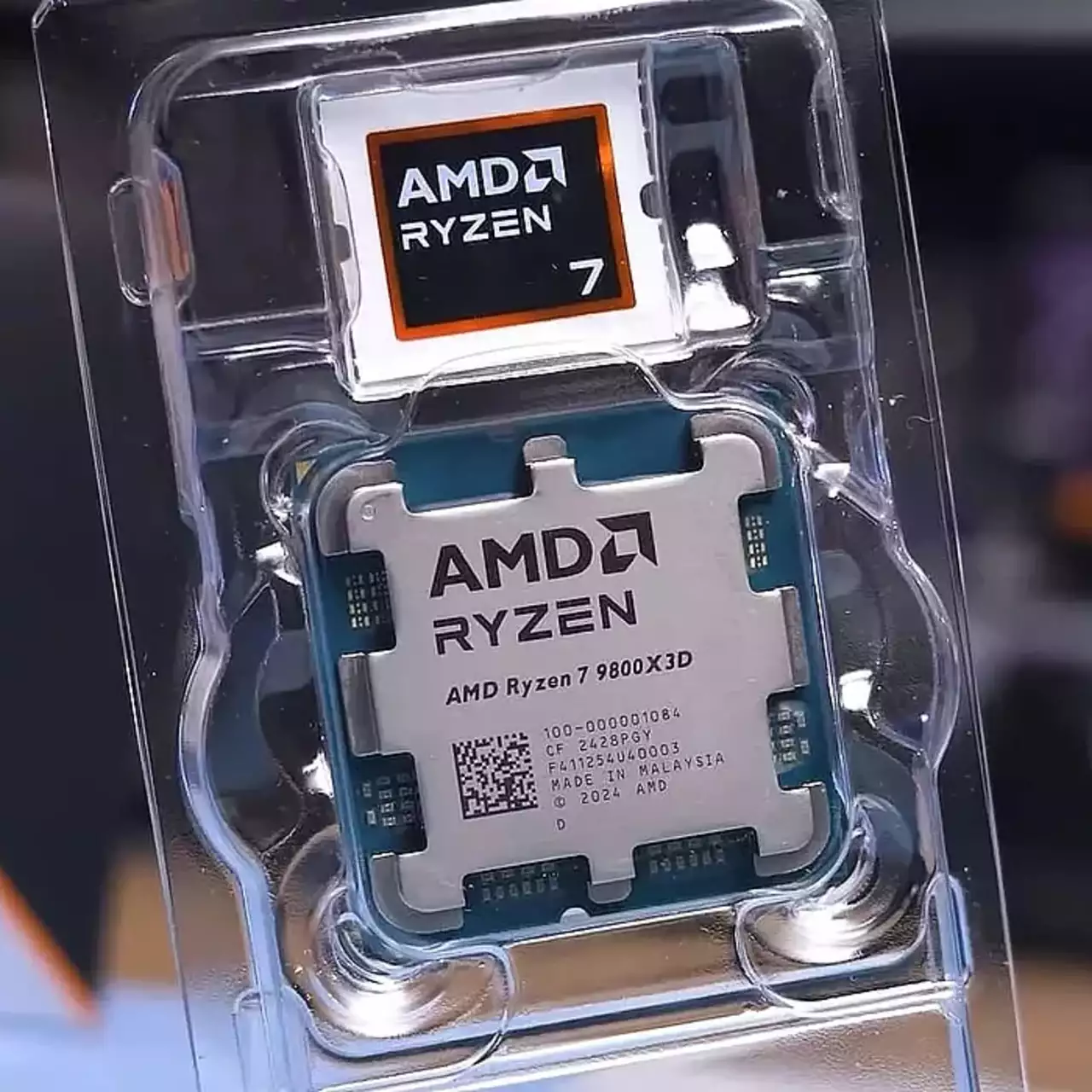Обновления Intel не смогли догнать AMD Ryzen 7 9800X3D Обновления Intel не смогли догнать AMD Ryzen 7 9800X3D