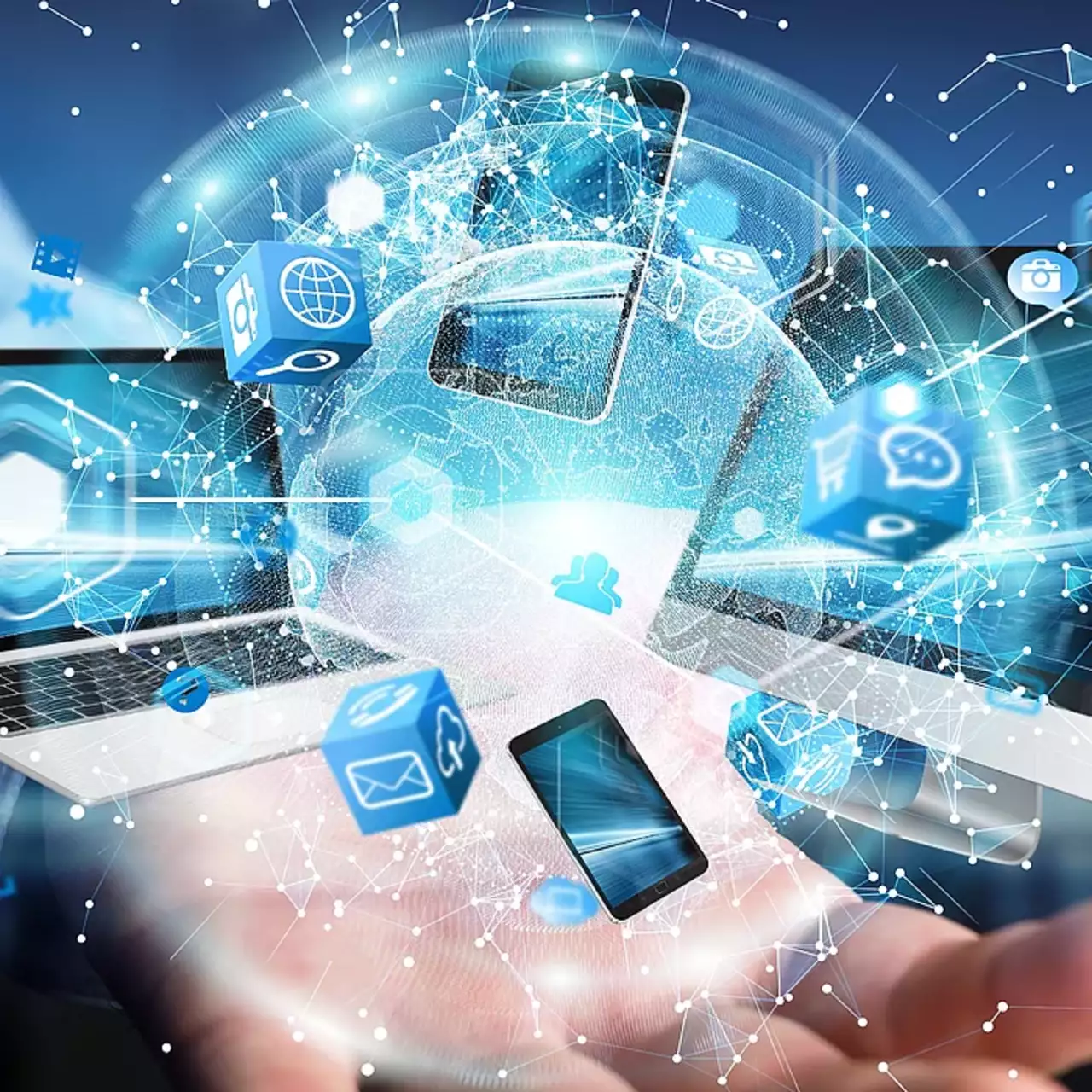 Как технологии захватывают нашу жизнь: от утреннего телефона до вечернего сна