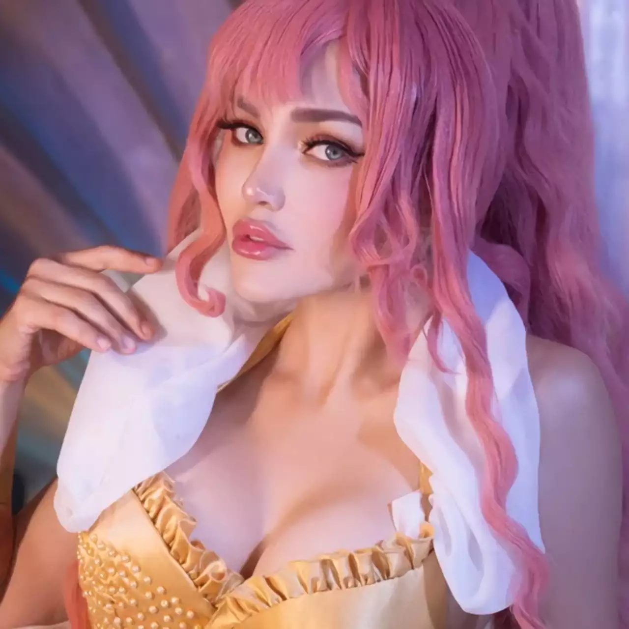 Косплеерша показала себя в образе Сирахоси из аниме One Piece