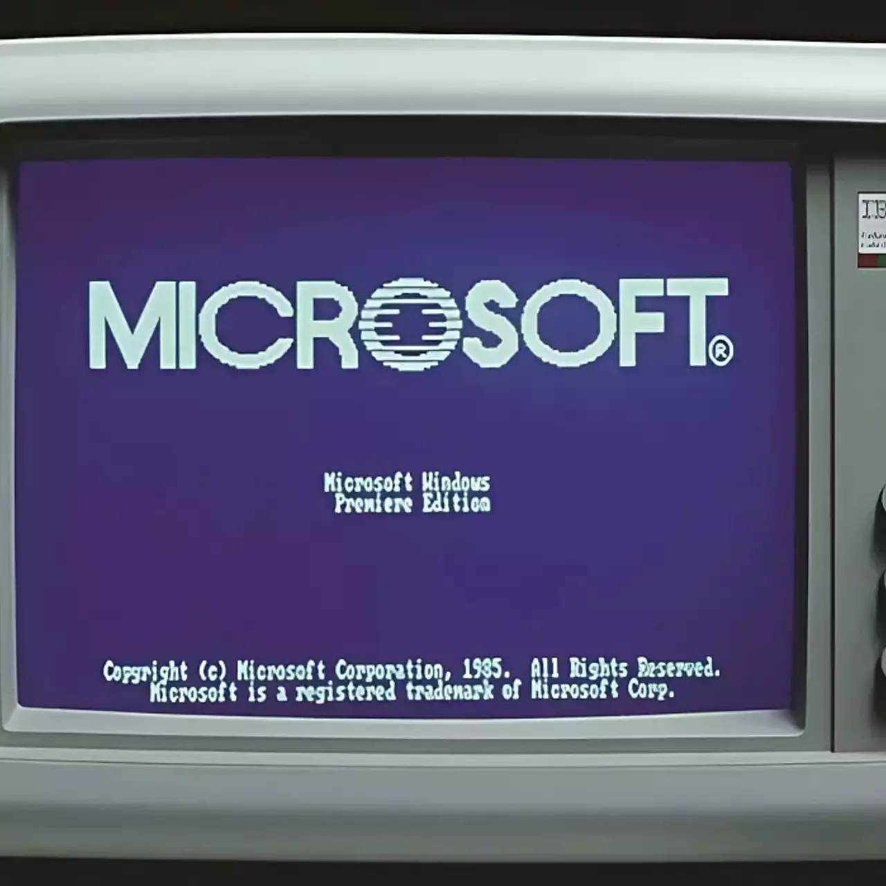 Ровно 40 лет назад вышла первая версия Windows