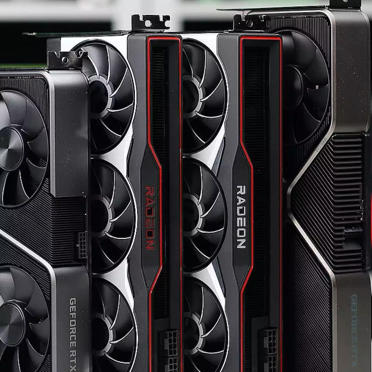 AMD и NVIDIA поднимут цены на видеокарты в несколько этапов — первая волна в декабре 2025