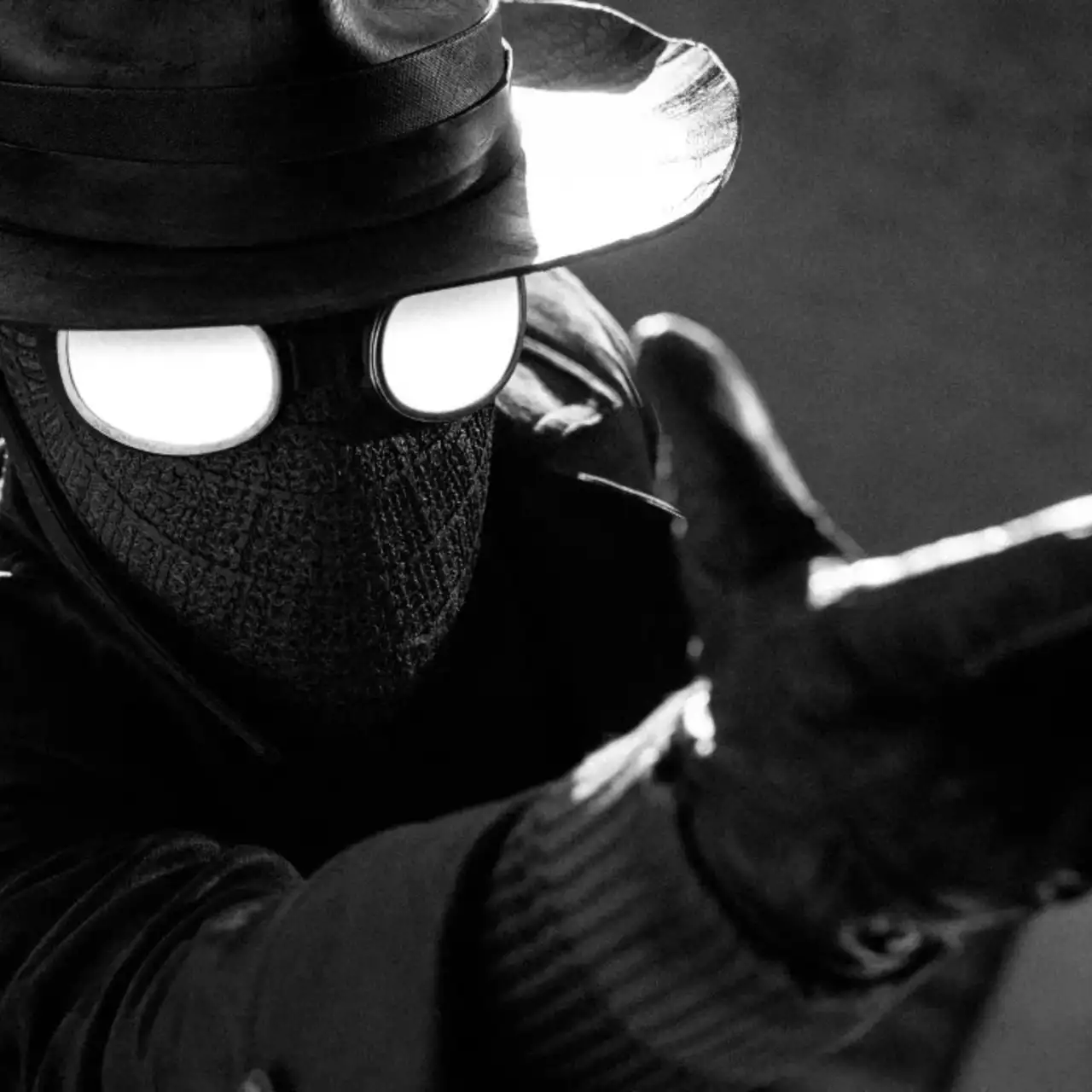 Показан первый постер сериала «Паук-Нуар»