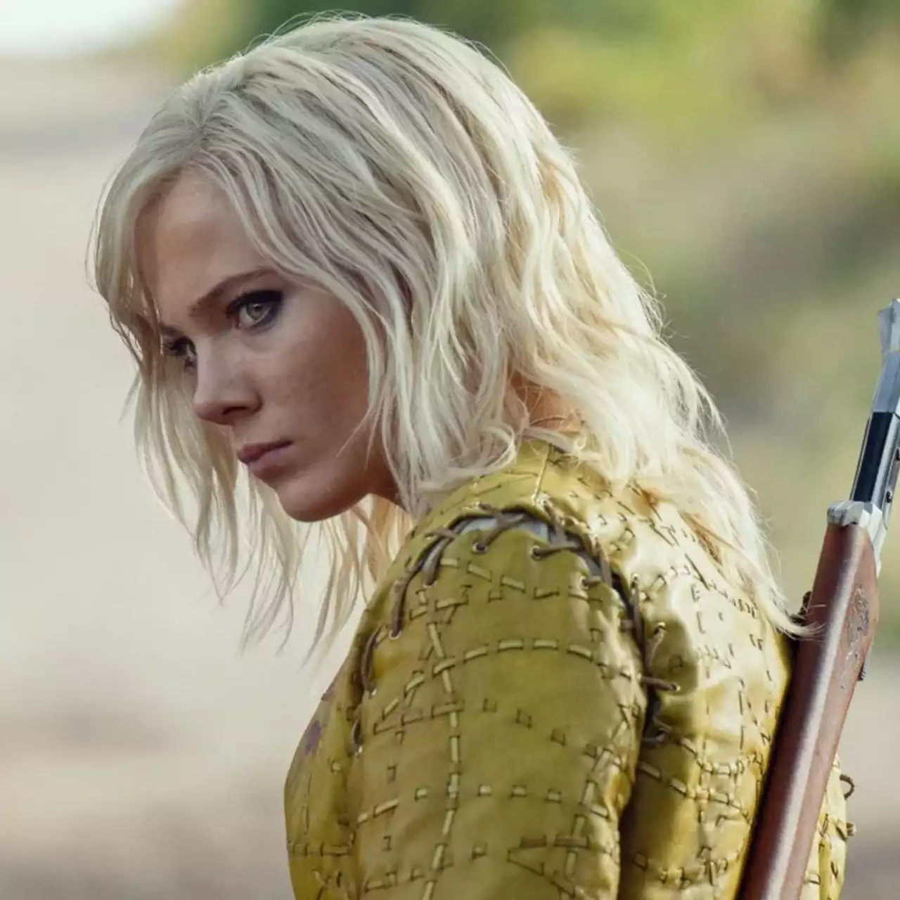 Актриса Цири из «Ведьмака» Netflix едва не покинула сериал после ухода Генри Кавилла