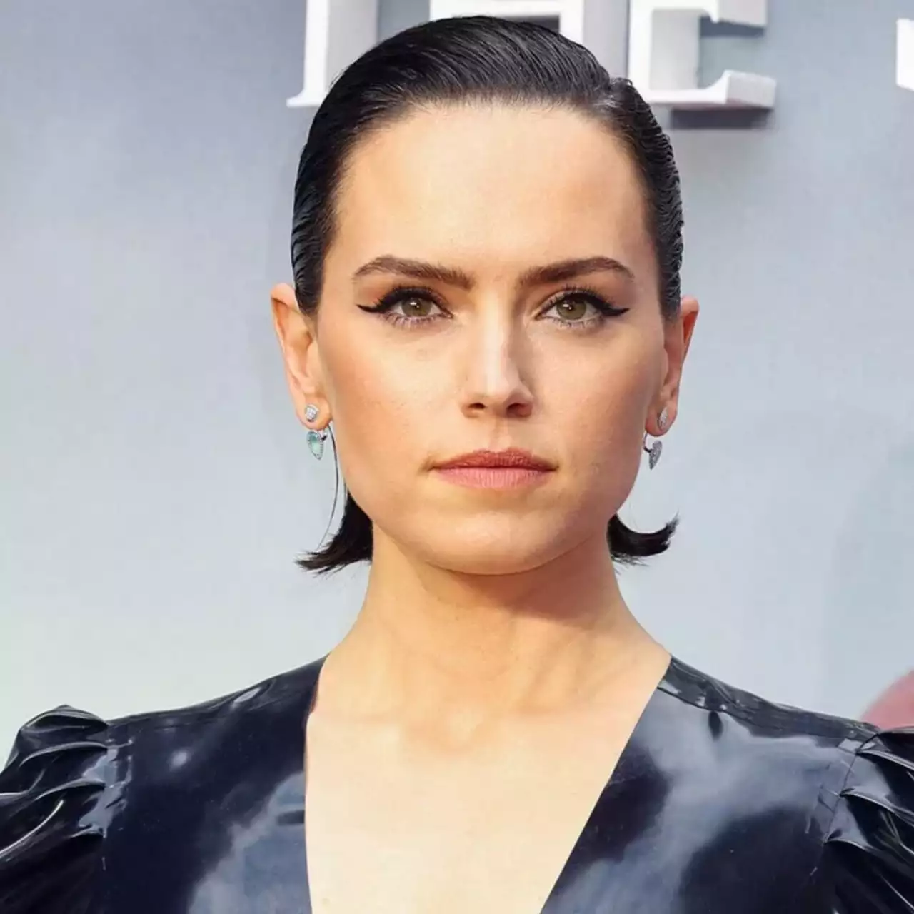 Звезда «Звездных войн» высказалась об отмененном фильме про Бена Соло