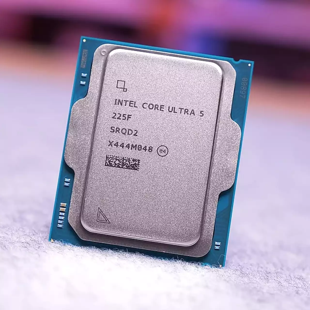 Тесты показали, что новый бюджетный Intel едва обгоняет старый i5-12400F в играх