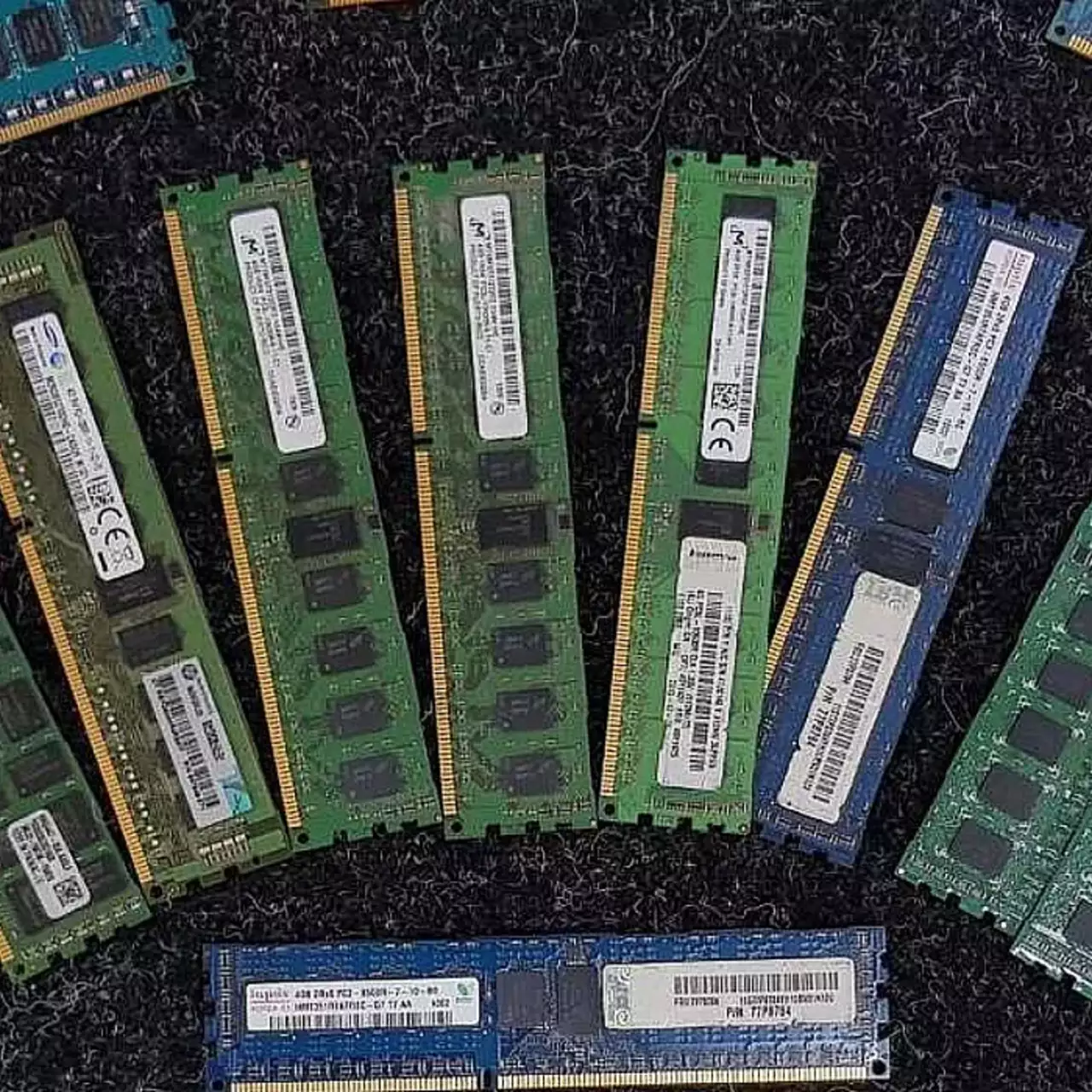 Цены на память DDR4 и DDR5 практически сравнялись на фоне дефицита