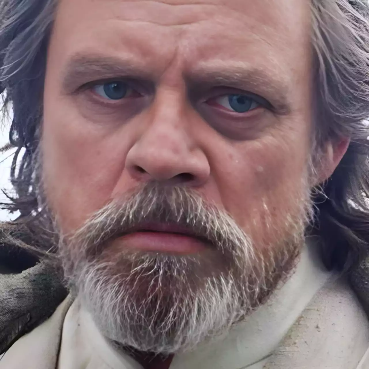 «Кто вообще знал, что такое возможно?»: Марк Хэмилл — о нелепой смерти Люка Скайуокера в «Последних джедаях»