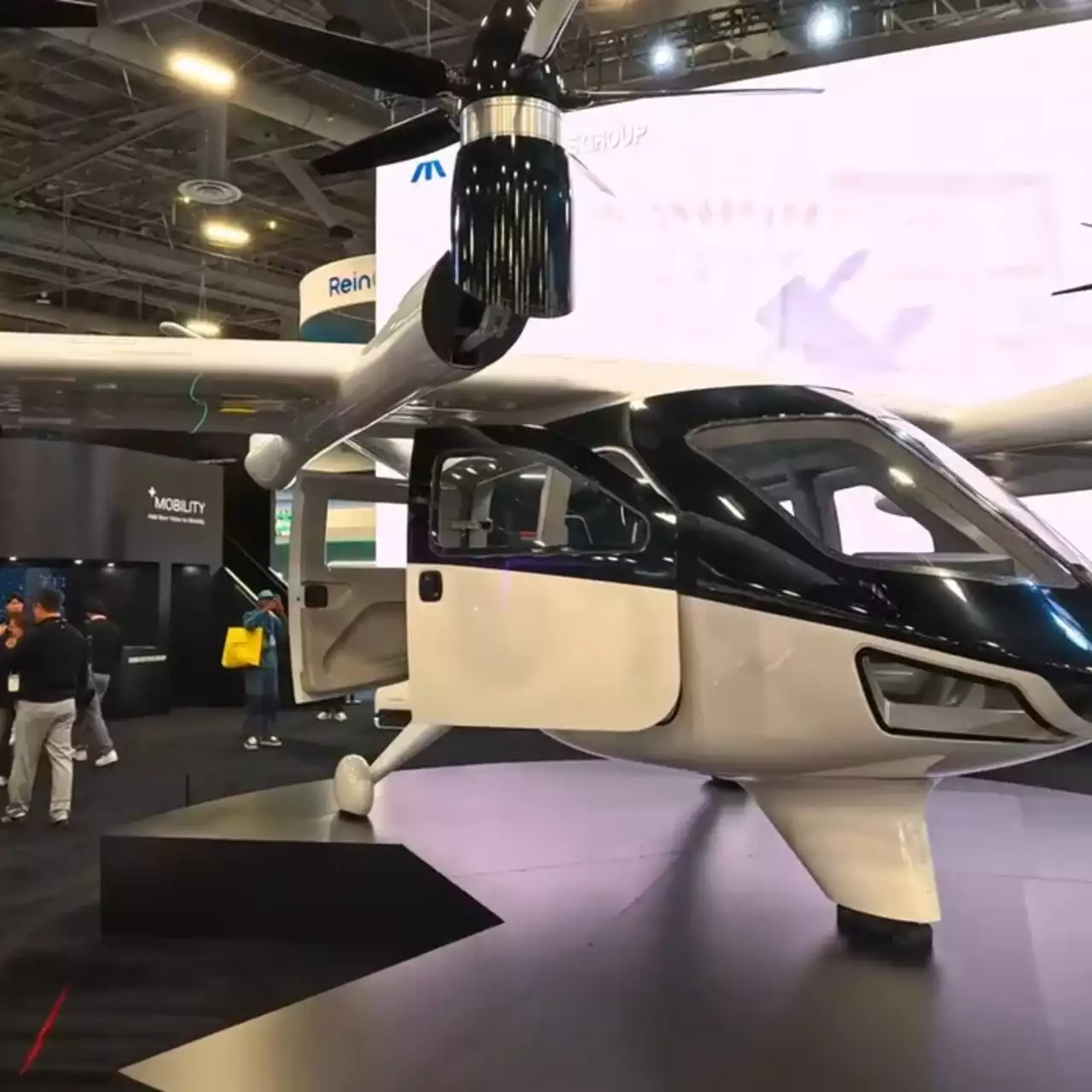 Воздушное такси будущего на CES 2026: интервью VGTimes