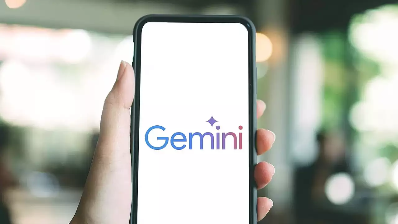 Конец эпохи «я это скачал, но потом потерял»: Google Drive принудительно заберет файлы с вашего телефона