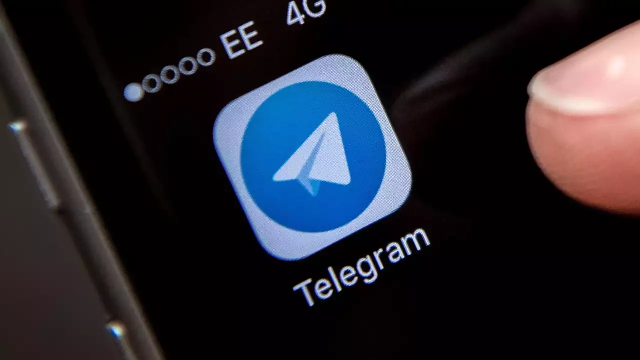 
          СМИ: Telegram полностью заблокируют в России через полтора месяца
        