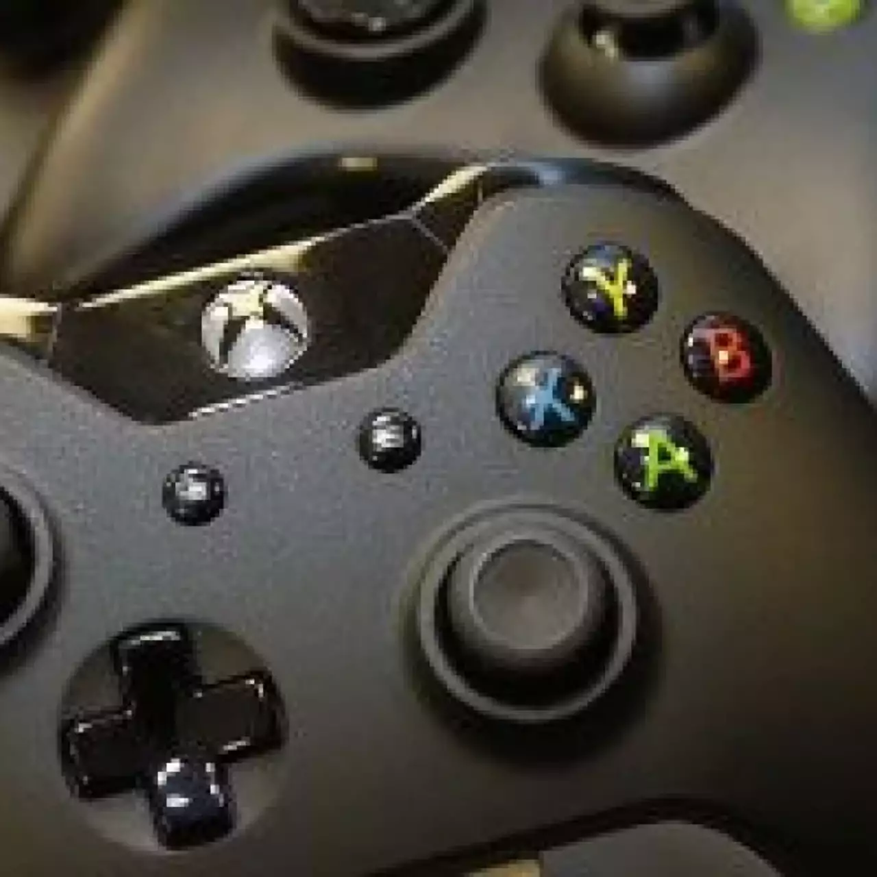 Управлять Xbox One с помощью геймпада станет проще Управлять Xbox One с помощью геймпада станет проще