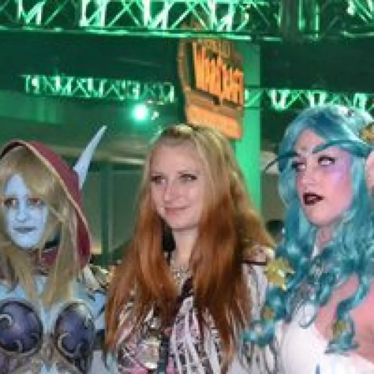 Девушки Blizzcon 2011 Девушки Blizzcon 2011
