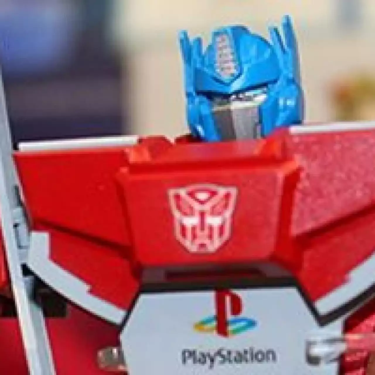 Sony представила фото трансформера PSone