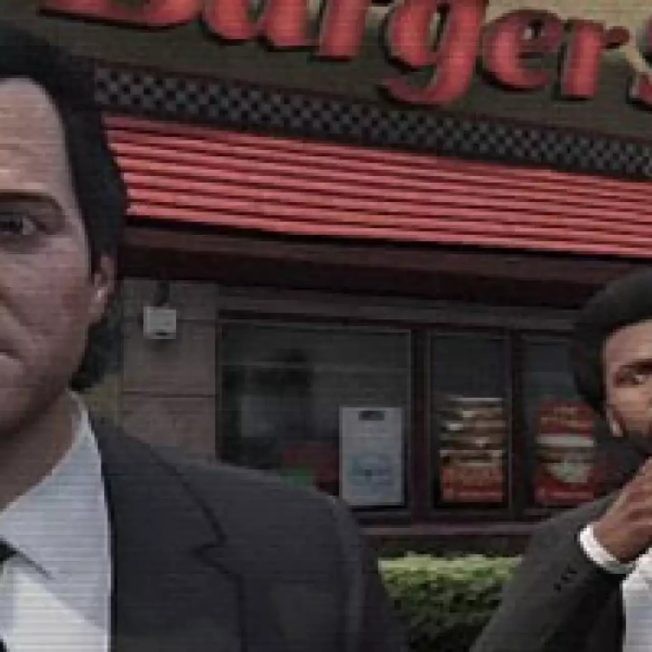 Грабители опустошили карманы покупателей GTA 5 и магазин Gamestop Грабители опустошили карманы покупателей GTA 5 и магазин Gamestop