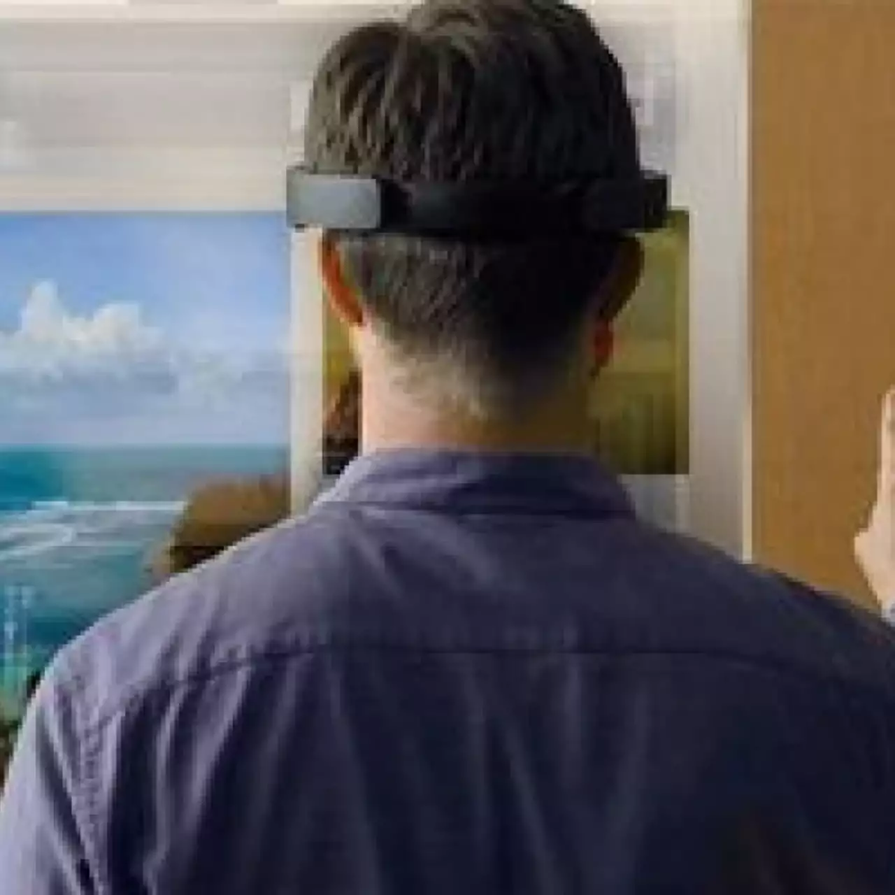 Дизайнер Microsoft Hololens погиб в автокатастрофе&#8207;