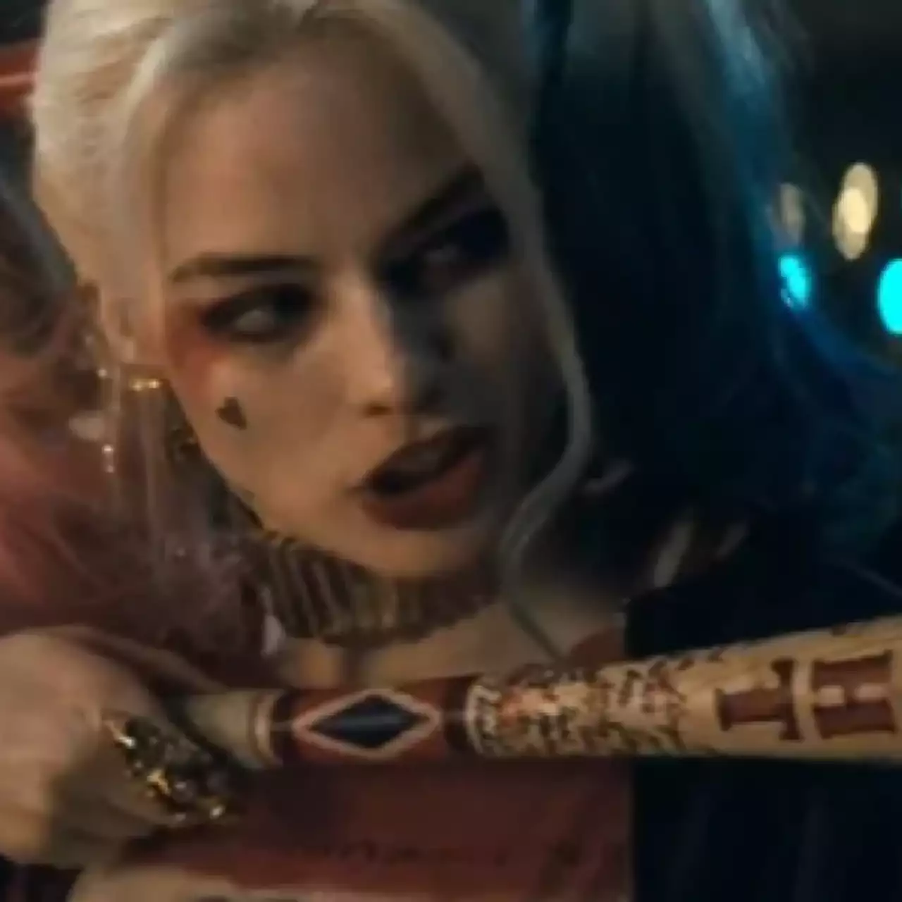 Warner Bros. готовит два проекта во вселенной DC Warner Bros. готовит два проекта во вселенной DC
