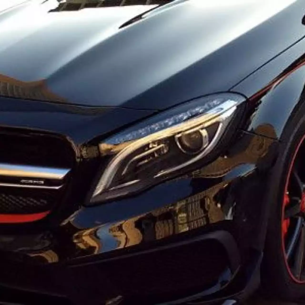 Водить Mercedes-Benz GLA теперь можно в Super Mario Maker Водить Mercedes-Benz GLA теперь можно в Super Mario Maker