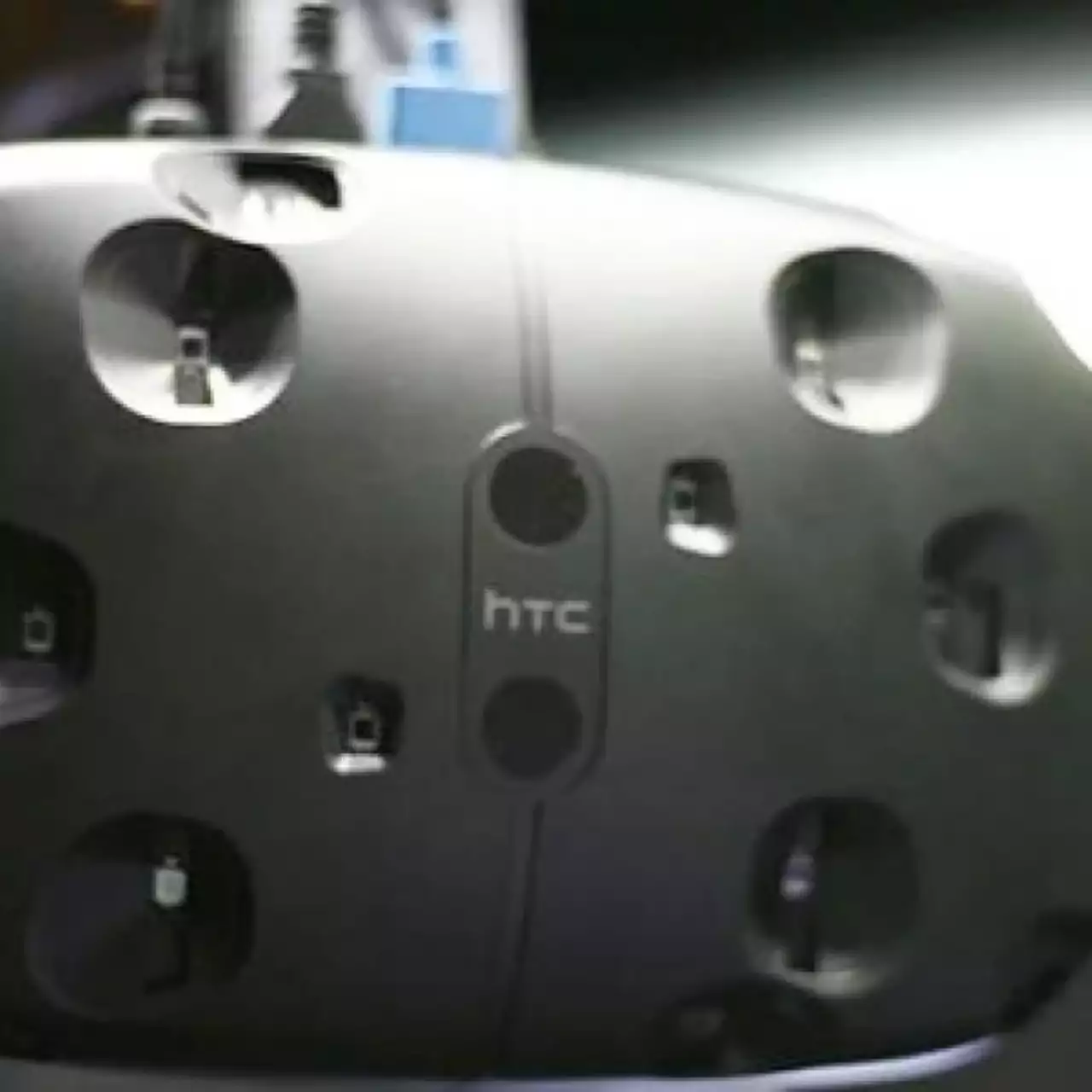 В ходе разработки HTC Vive произошел «очень большой технологический прорыв» В ходе разработки HTC Vive произошел «очень большой технологический прорыв»