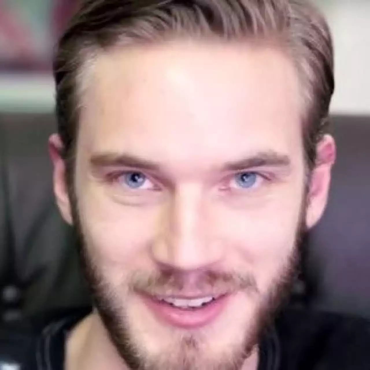 PewDiePie начал собирать ютуберов под свое крыло PewDiePie начал собирать ютуберов под свое крыло