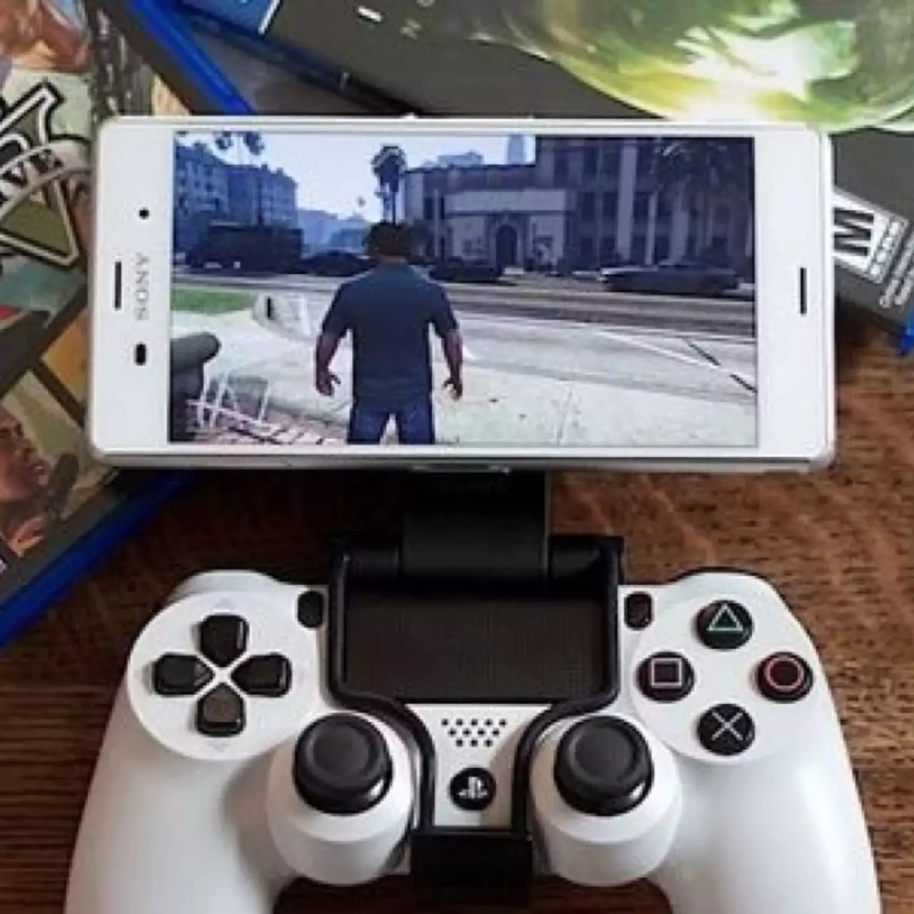 GTA 5 стала самой обсуждаемой игрой 2015 года в Twitter GTA 5 стала самой обсуждаемой игрой 2015 года в Twitter