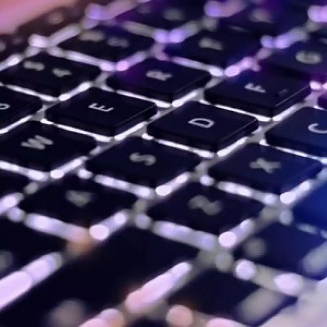 Apple заново изобретёт клавиатуру Apple заново изобретёт клавиатуру