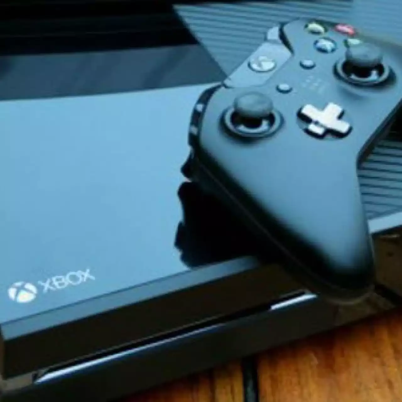 Xbox One подешевела на 50 $