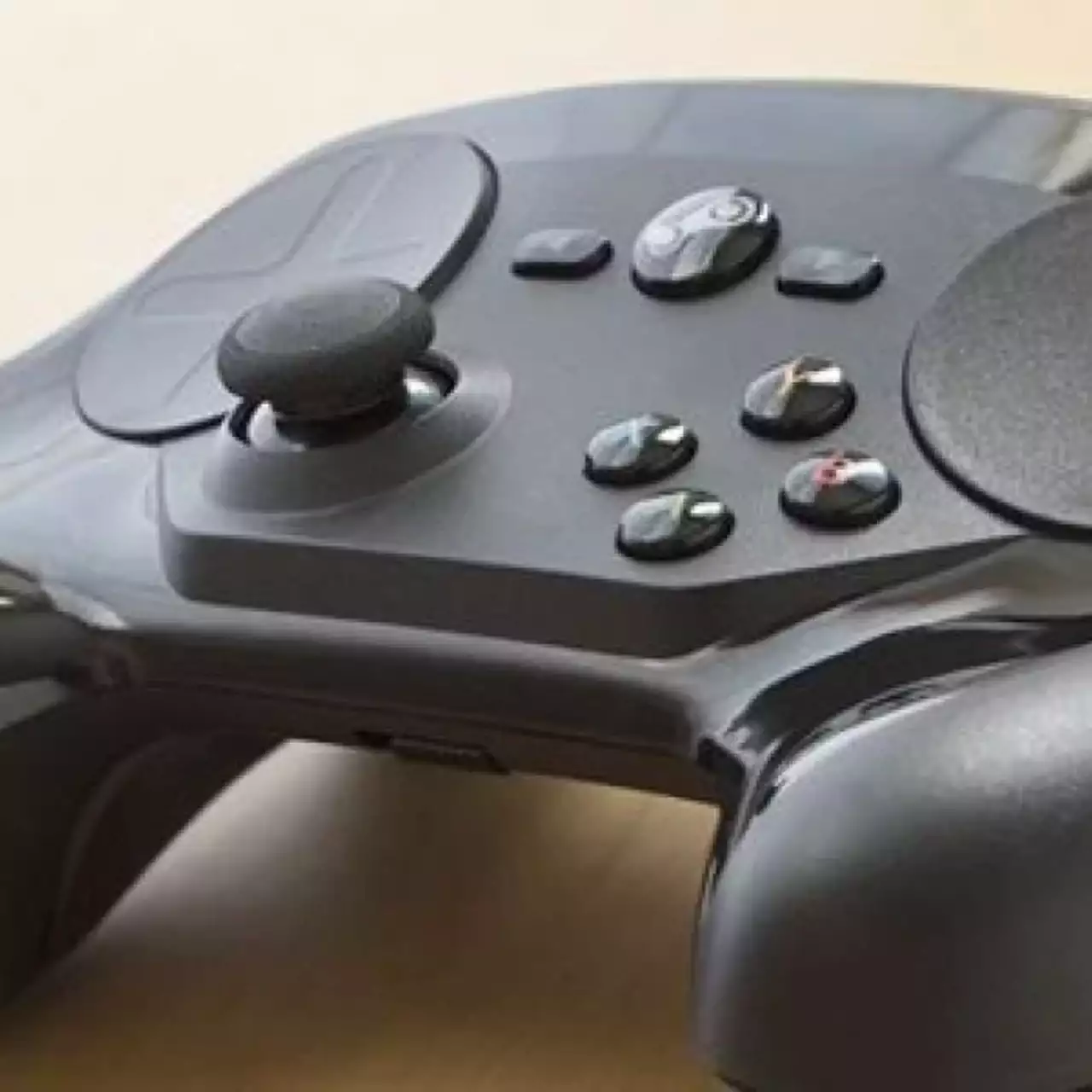 Valve продала полмиллиона Steam Controller