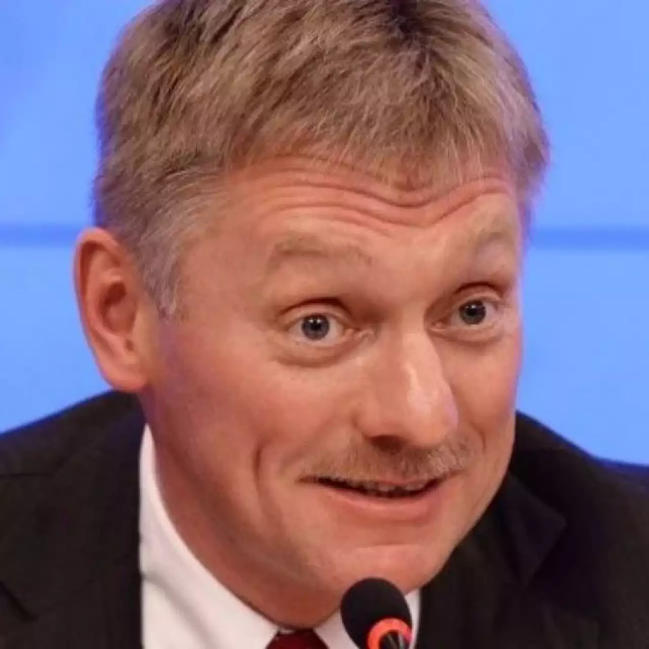 Песков запретил ловить покемонов в Кремле