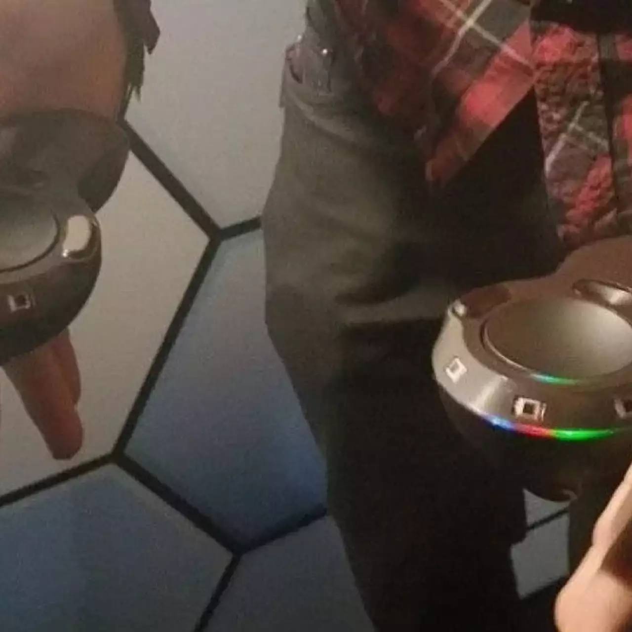 Valve работает над новыми контроллерами для VR-шлема Vive