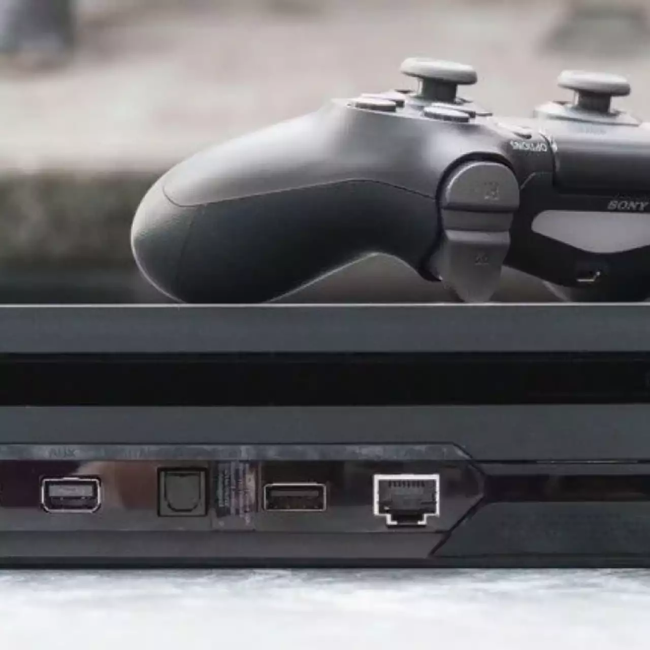 Руководство GameStop заявило о мощном старте PS4 Pro