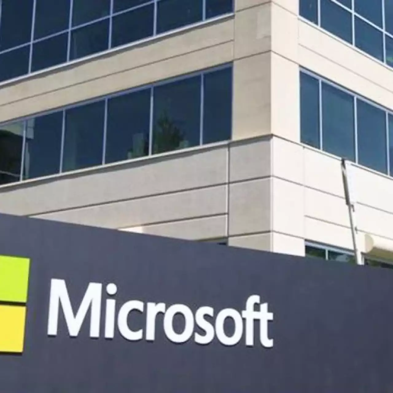 У Microsoft вырос доход с продаж программного обеспечения и услуг