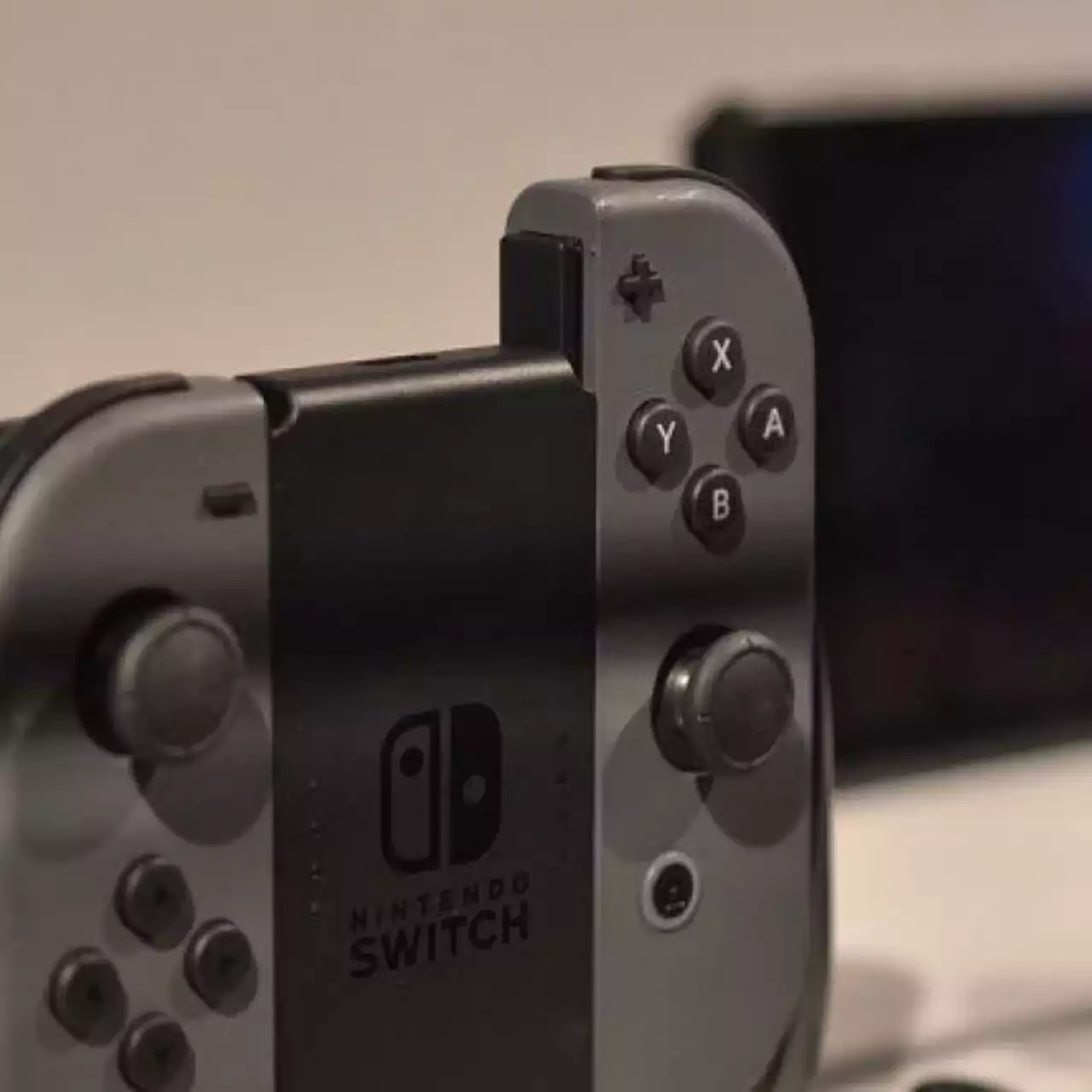 Покупатели Nintendo Switch не смогут самостоятельно заменить батарею