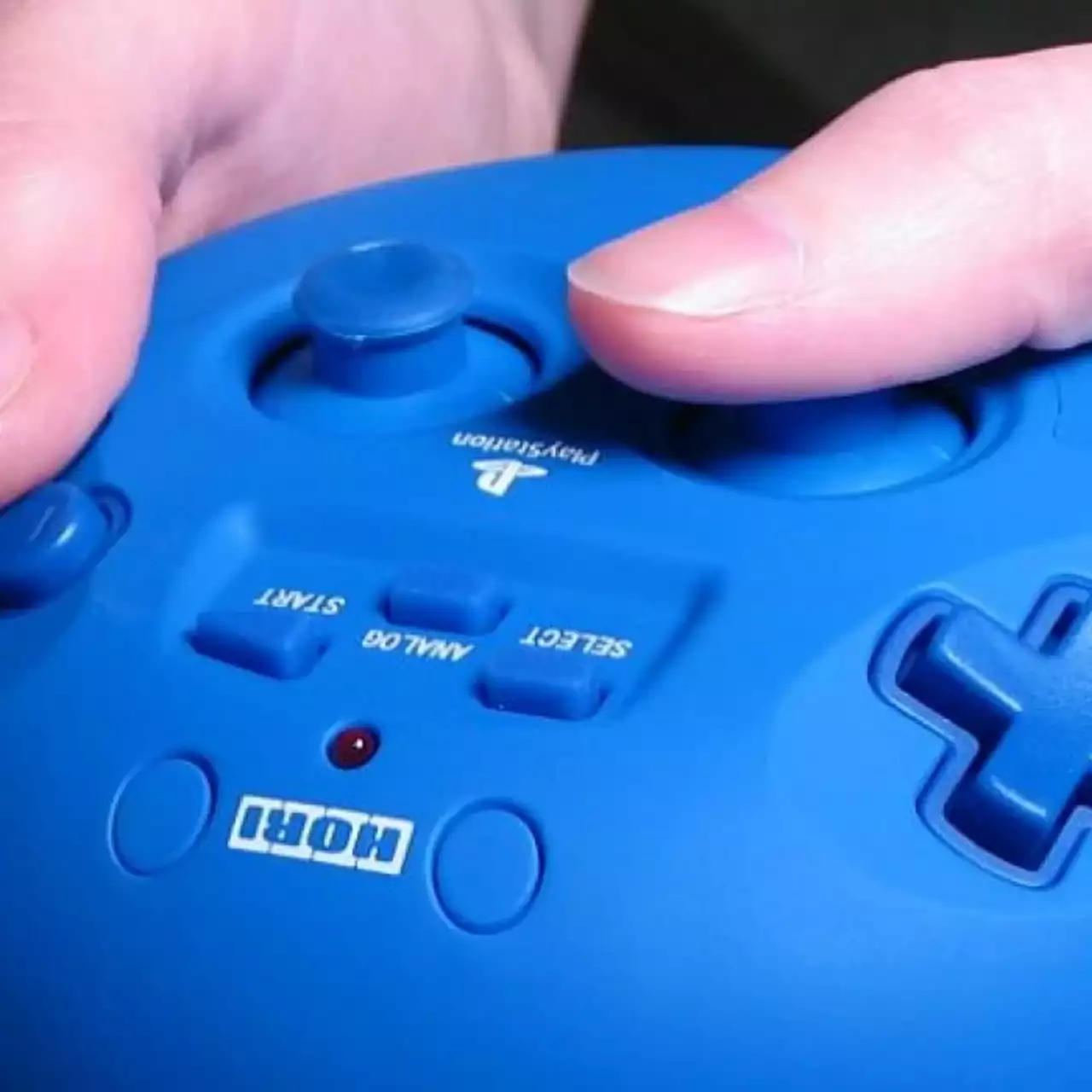 Hori анонсировала самый неудобный геймпад для PS4 Hori анонсировала самый неудобный геймпад для PS4