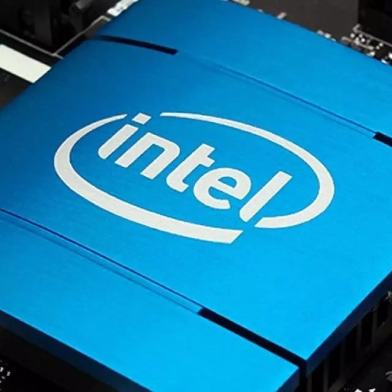 В сети появились спецификации новых процессоров Intel В сети появились спецификации новых процессоров Intel