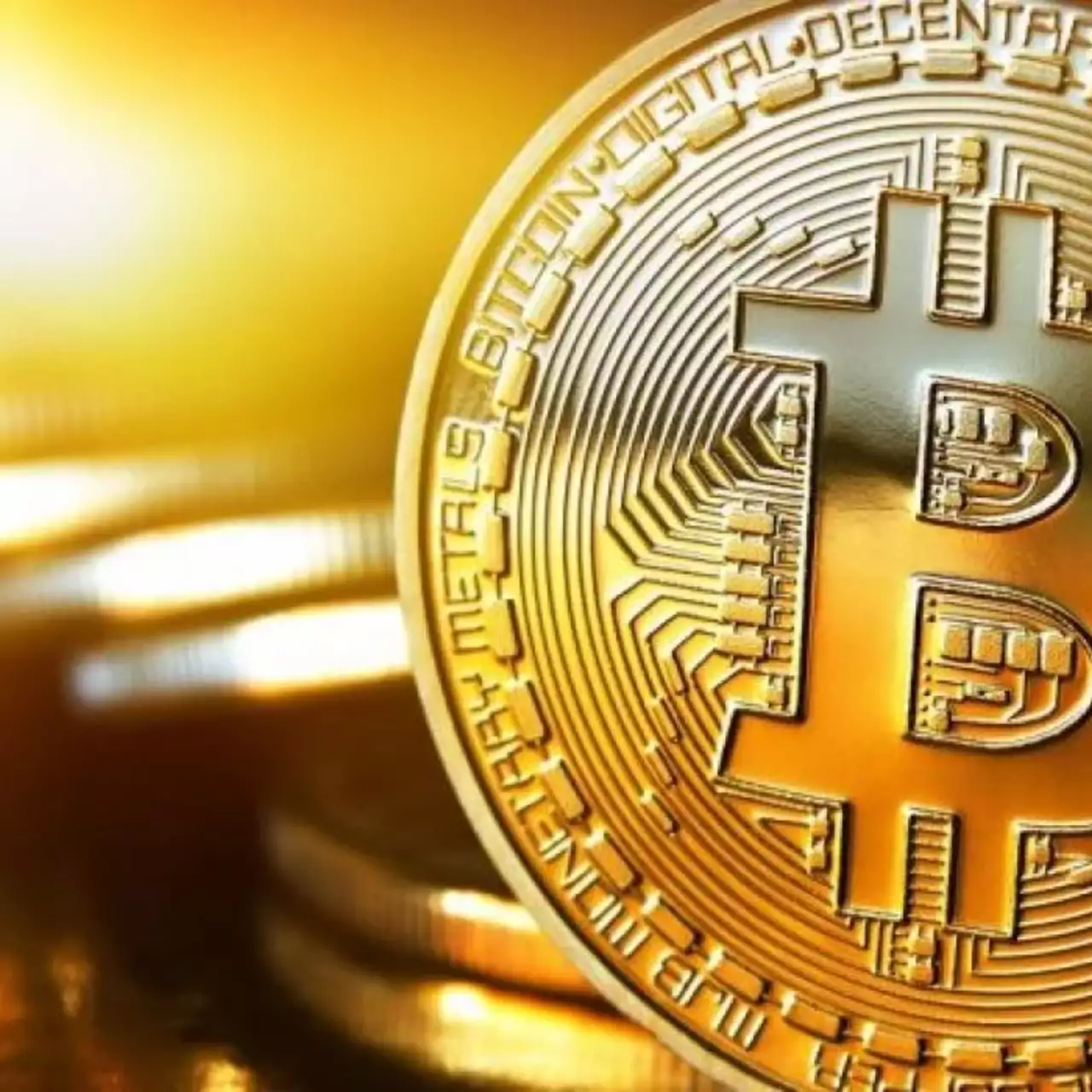 Курс биткоина превысил 4 000 $ за единицу Курс биткоина превысил 4 000 $ за единицу