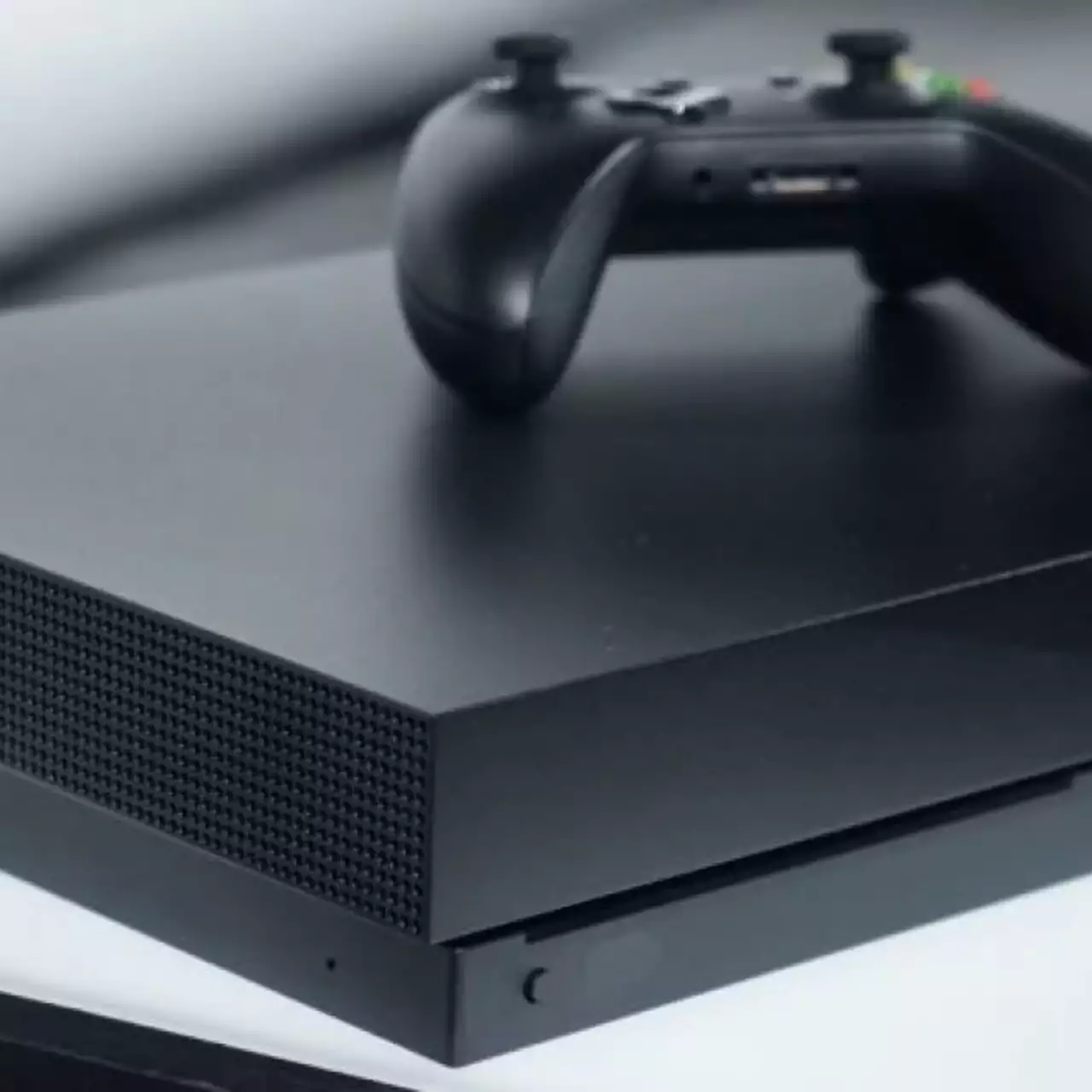 Внутри Xbox One X нашли пасхалку, связанную с Мастером Чифом Внутри Xbox One X нашли пасхалку, связанную с Мастером Чифом